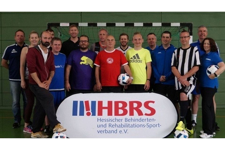 Die Teilnehmer an der für die erste Inklusive Fußball-Liga angepassten Trainingsausbildung. Foto: HBRS
