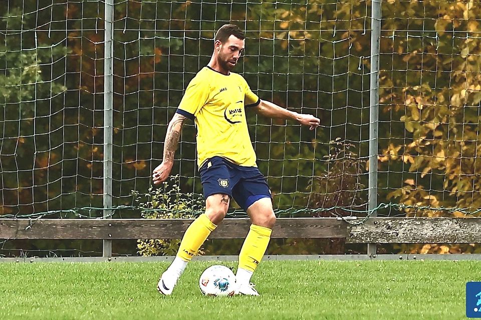 Gewohnt treffsicher: Andreas Surner und die Ulberinger wollen in der Kreisliga Isar-Rott Tabellenführer Landau ein Bein stellen.