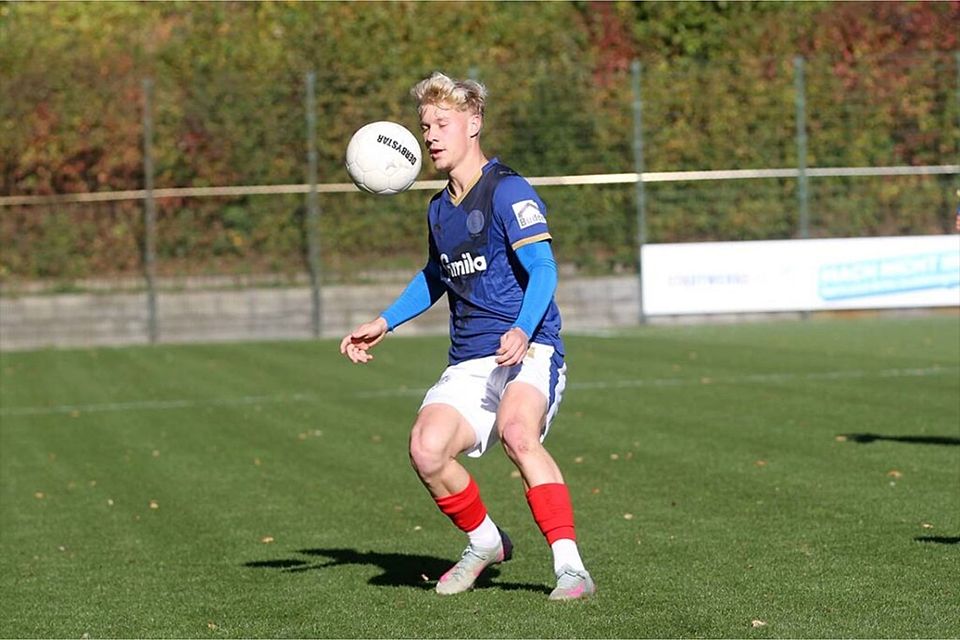 Luca Prasse (Holstein Kiel II).