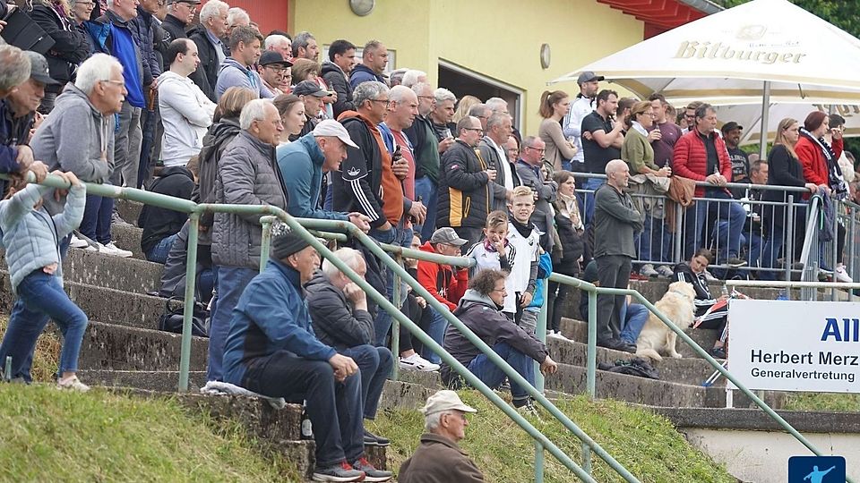 Im letzten Saisonheimspiel der SG Hochwald in Hentern waren die Ränge noch mal sehr gut besetzt.