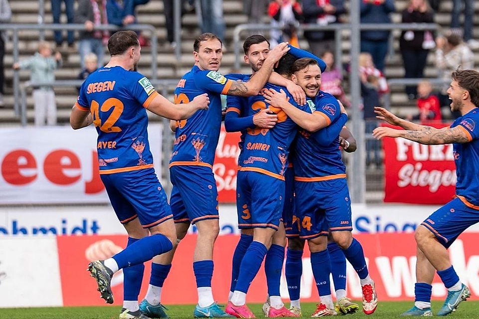 Siegen darf wieder feiern. Siegen darf wieder feiern.