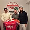 v.l. Cesur Yazici, Kujtim Pjetri (Abteilungsleiter Fußball) und Mehmet Han Teke (sportlicher Leiter)