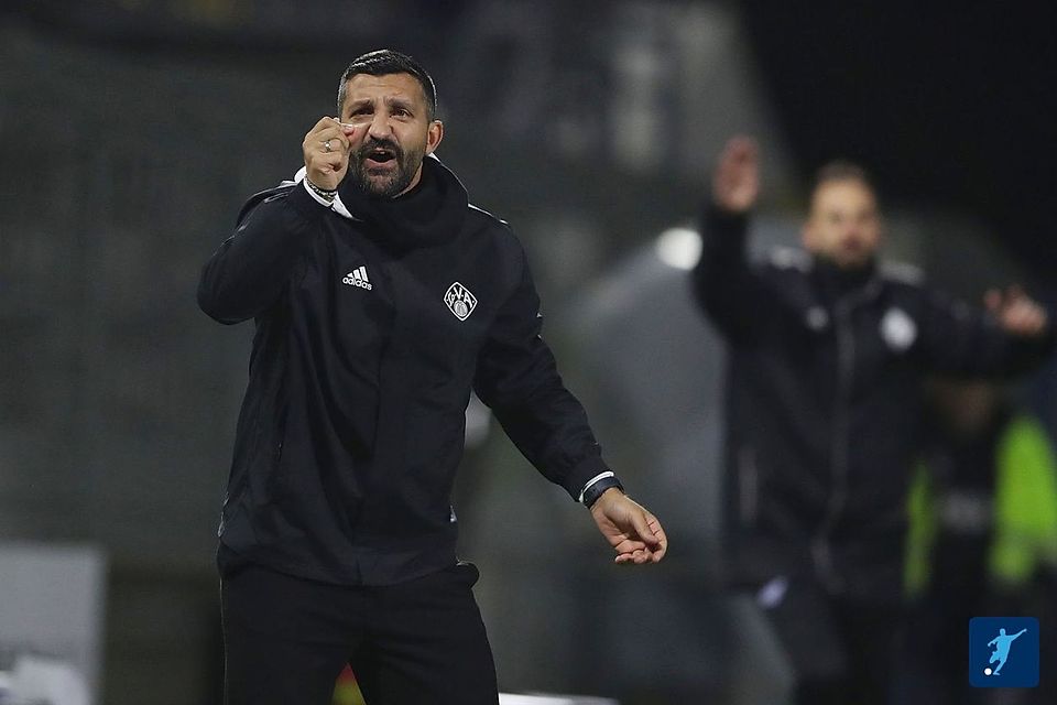 Dürftige Darbietung: Viktoria-Coach Aytac Sulu konnte mit der Vorstellung seines Teams gegen Buchbach nicht zufrieden sein.