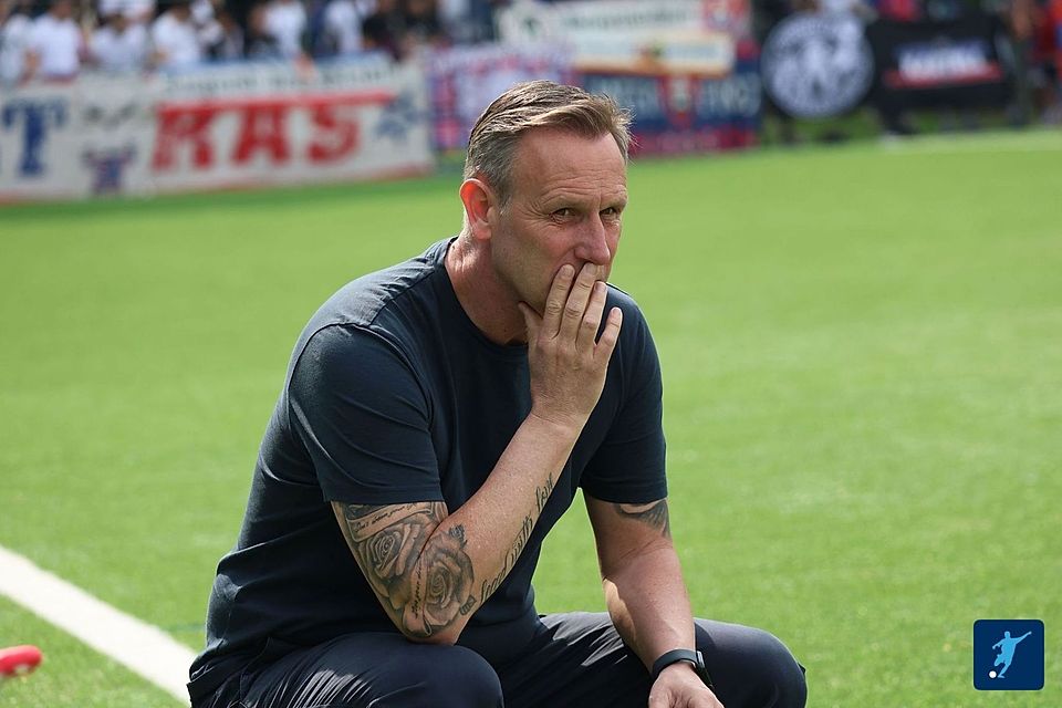 Dirk Tönnies war nach dem 6:1-Sieg seiner Schützlinge gegen den KFC voll des Lobes. Dirk Tönnies war nach dem 6:1-Sieg seiner Schützlinge gegen den KFC voll des Lobes.
