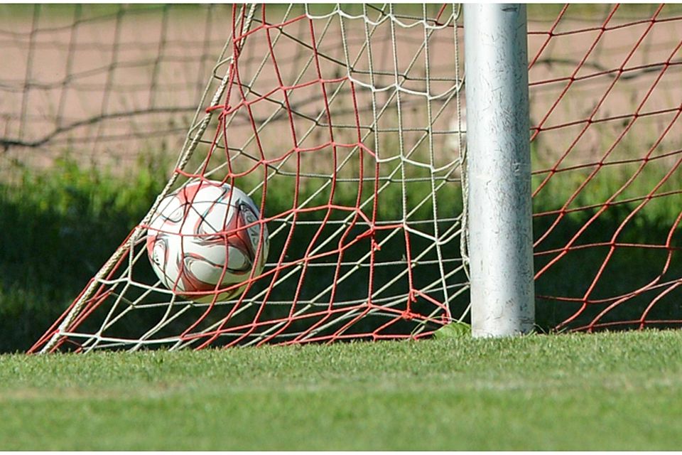 Fast 800 mal landete der Ball in den Netzen der Bezirksliga. | Foto: Patrick Seeger