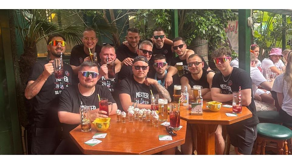 Fußball-A-Liga-Meister SG Obere Dill hat seine Abschlussfahrt schon hinter sich. Das Ziel: Ganz klassisch Mallorca. © SG Obere DIll