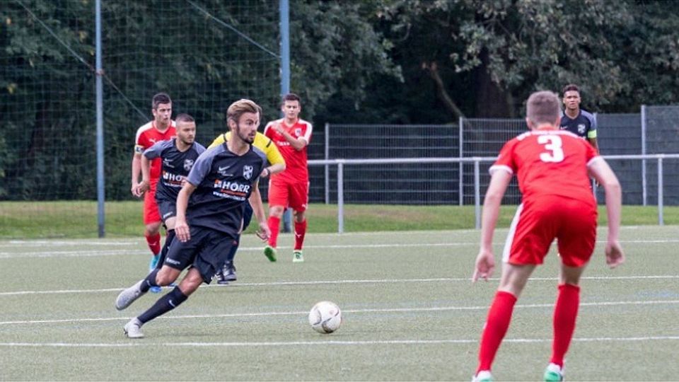 Trotz einer Vielzahl von Chancen und überlegen geführtem Spiel verlieren Henrik Bluhm und die TSG Wieseck gegen Erlensee mit 0:2.	Foto: Wereschinski