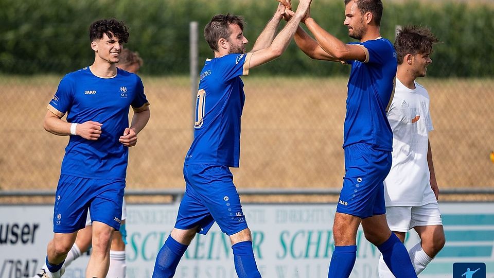 Der SC Falkenberg feierte zu Gast in Haidlfing den zweiten Sieg im zweiten Spiel und führt damit die Kreisliga Isar-Rott an.