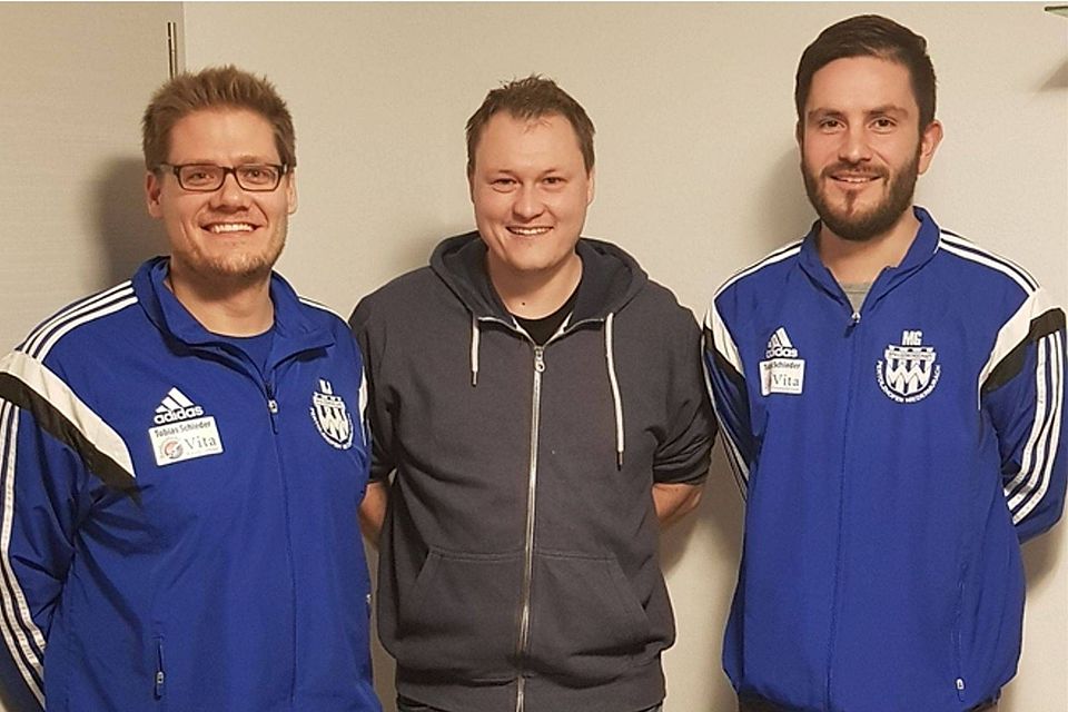 Daniel Friedl (Mitte) trainiert ab der Saison 2020/2021 das SG-Team. Foto: Tobias Ziereis