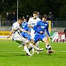 Die Walldorfer (blau) müssen am Samstag zu den Stuttgarter Kickers.