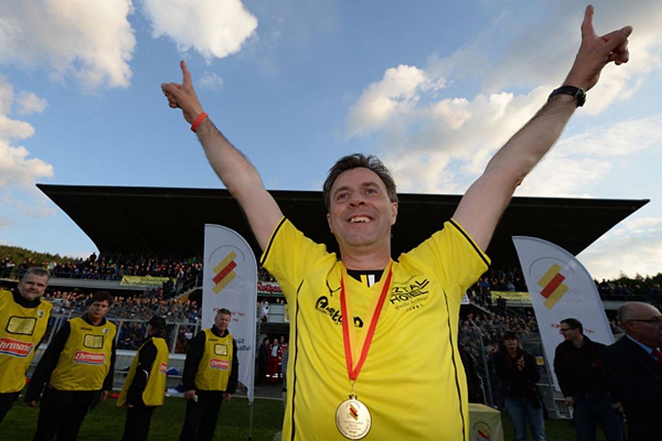 Motivationskünstler mit Medaille:  Alex Fischinger beim südbadischen Pokalsieg mit Waldkirch | Foto: Patrick Seeger