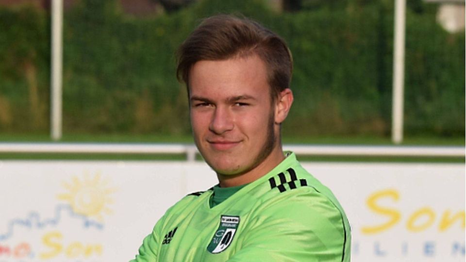 A-Junior Christopher Fuchs spielt in der kommenden Saison bei der 1. Männer des SV Grün-Weiß Brieselang.