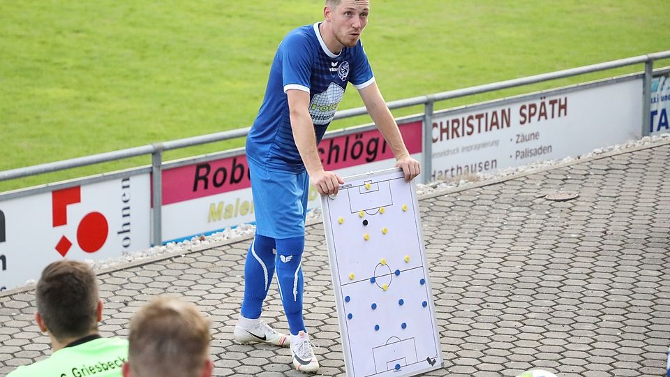 Noch ein halbes Jahr lang gibt Matthias Kefer die Taktik vor, dann ist für den Spielertrainer des SC Griesbeckerzell sowie seine Co-Trainer Marius Kefer und Simon Landes Schluss.