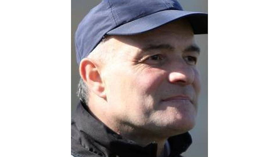 Trainer der Landesliga- Spatzen: Rino Speradio. Foto: Eibner