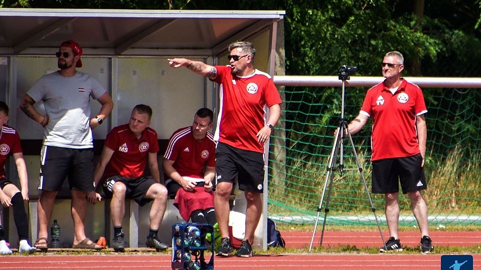 Bis zum Sommer stand André Hoof noch an der Seitenlinie des SV Union Heyrothsberge - nun geht es mit Union Schönebeck gegen den Ex-Club.