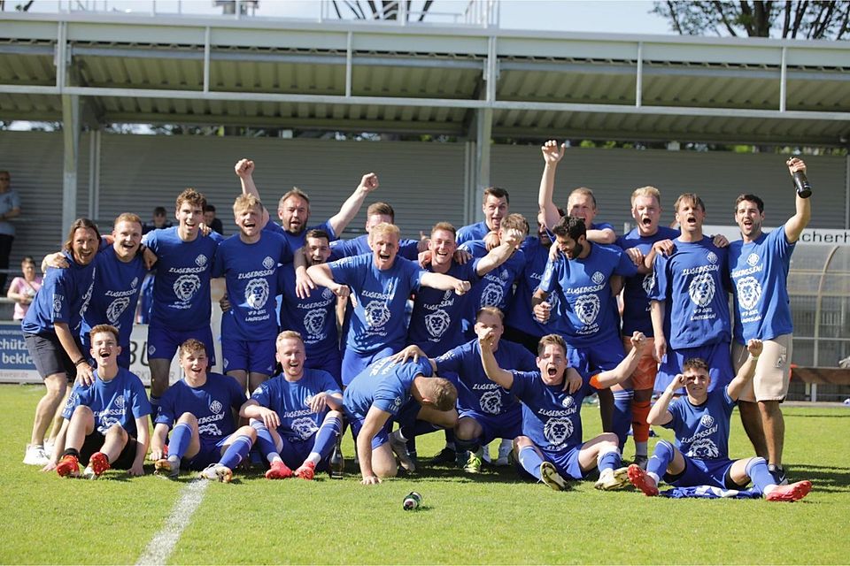 Heute ging bei FuPa Westfalen das erste Meisterfoto vom VfB Schloß Holte ein.