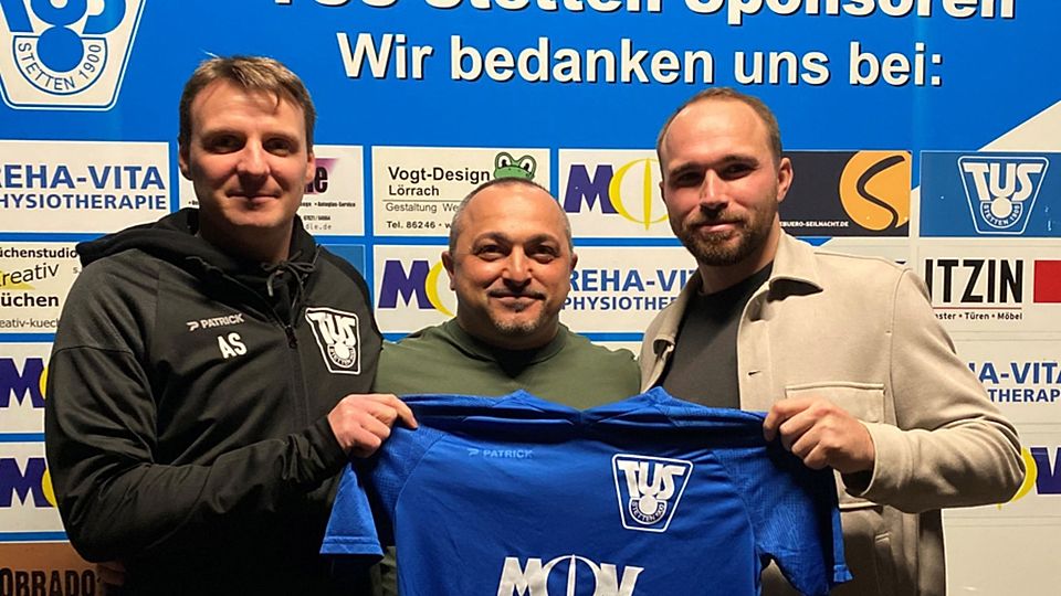 TuS-Sportchef Franco Vitiretti (Mitte) mit den Trainern Andreas Schatz (links) und Fabio Viteritti | Foto: Verein