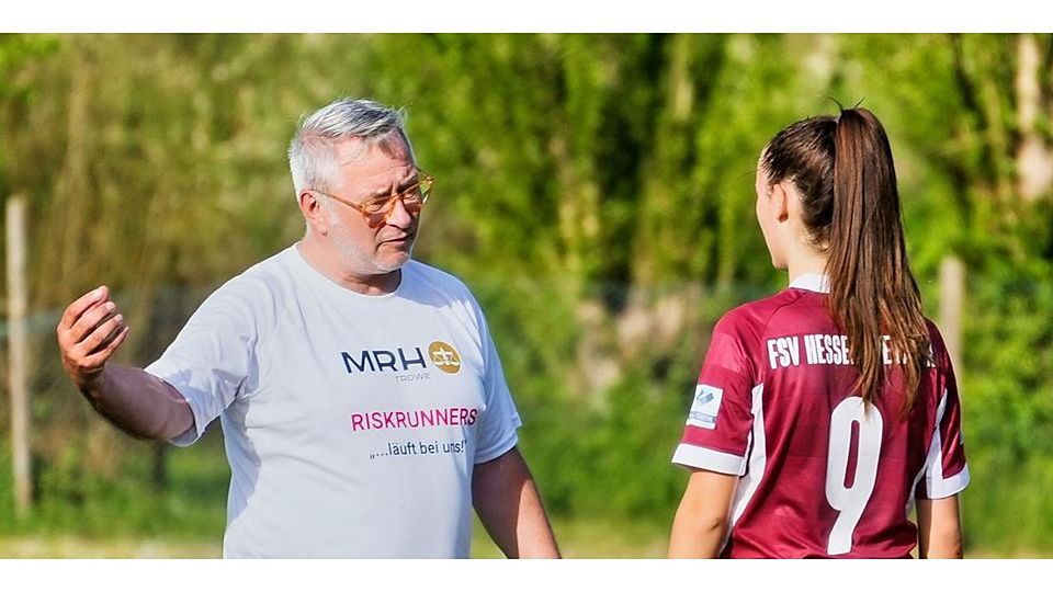 Zurück beim früheren heimischen Frauenfußball-Zweitligisten: Michael Dörr hat bis zum Saisonende noch einmal den Trainerposten beim Verbandsliga-Team des FSV Hessen Wetzlar übernommen. © PeB