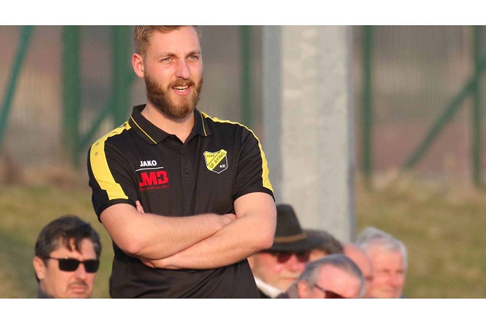 Einen wichtigen Heimsieg feiern die Sportfreunde Aying unter der Leitung von Trainer Kevin Schinner. Markus Nebl