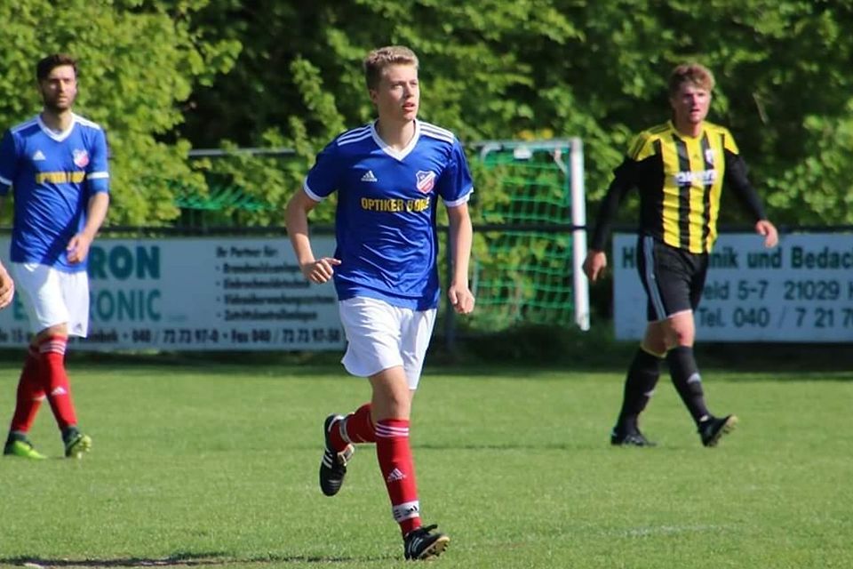 Auch Hendrik Meyer kuriert noch seine Verletzung aus, hat aber ebenso schon um ein Jahr verlängert.