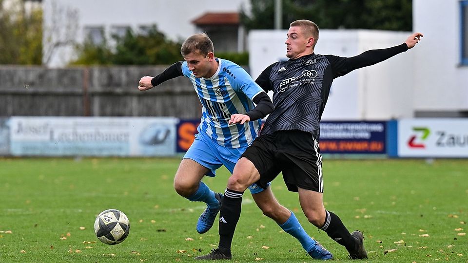 Der BC Aichach (links Luis Fischer) zeigte gegen Gerolsbach (rechts Louis Bartl), dass er auch dreckig gewinnen kann.