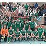 Die Weidener U19 mit ihren treuen Fans bei der Bayerischen Meisterschaft. Foto: FC Weiden-Ost