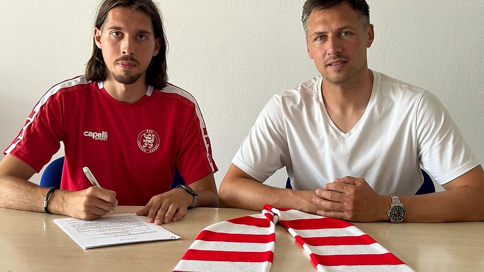 Neu beim KSV: Emanuel Mirchev (li.) im Bild mit KSV-Geschäftsführer Sören Gonther (re.