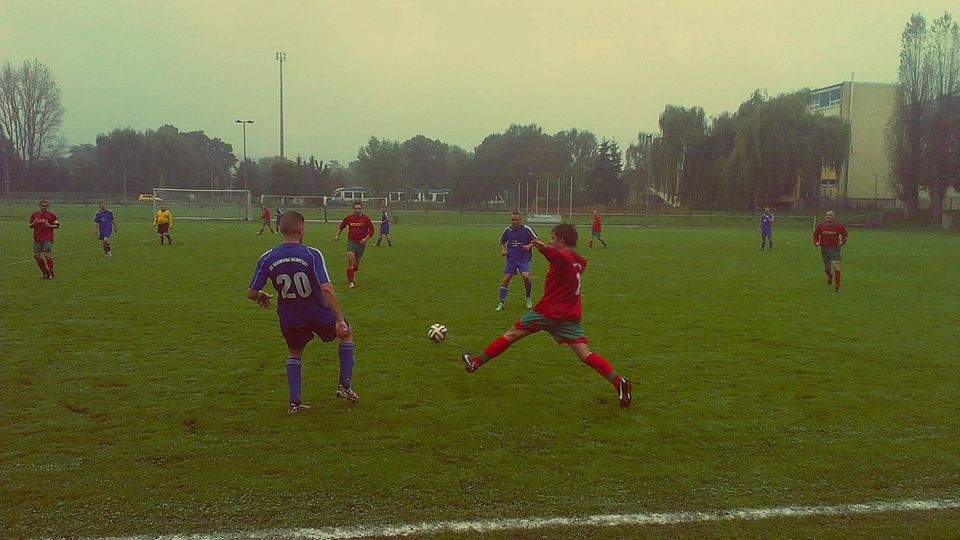 Szene aus dem 6:0 im Hinspiel, auch das Rückspiel in Heimburg gewann Germania Neinstedt.