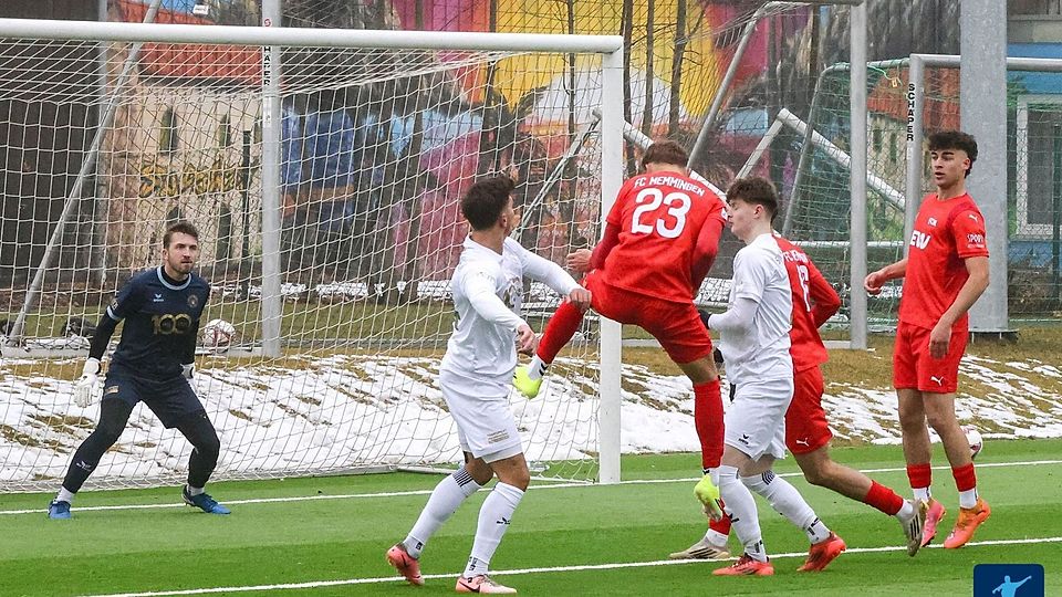 Winter-Neuzugang Constanin Kresin (Nr. 23) traf in den Testspielen für den FC Memmingen bereits sechsmal.