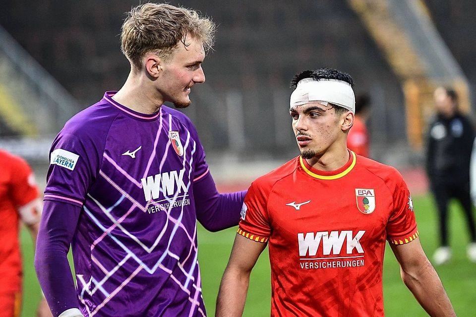 Lädiert: Was die Augsburger Profireserve im Moment auch versucht, im heimischen Rosenaustadion will`s einfach mit dem Toreschießen nicht klappen, auch nicht am gestrigen Dienstagabend beim 0:0 gegen den SV Wacker Burghausen.