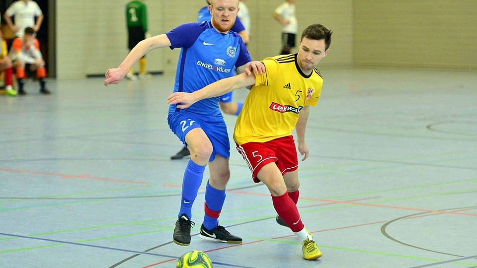 Eine Szene aus dem Gruppenspiel SF Eintracht (l.) gegen den Staufener SC