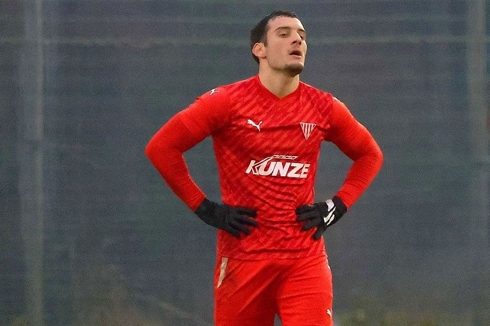 Michele Cosentino und der SV Bruckmühl unterlagen dem TuS Holzkirchen.