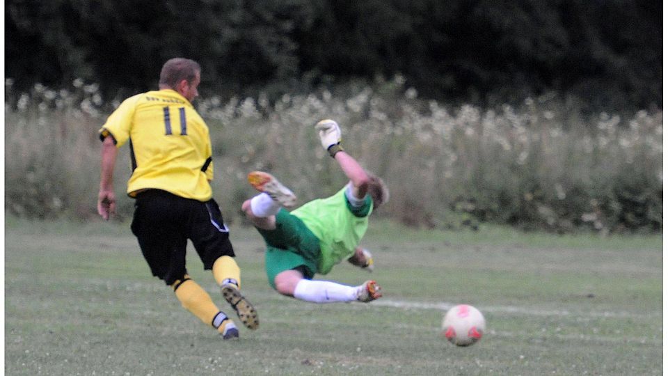 Sage und Schreibe fünf mal mussten die Torhüter von TSV Wirsberg und BSV Schönfeld hinter sich greifen F: Peter Mularczyk