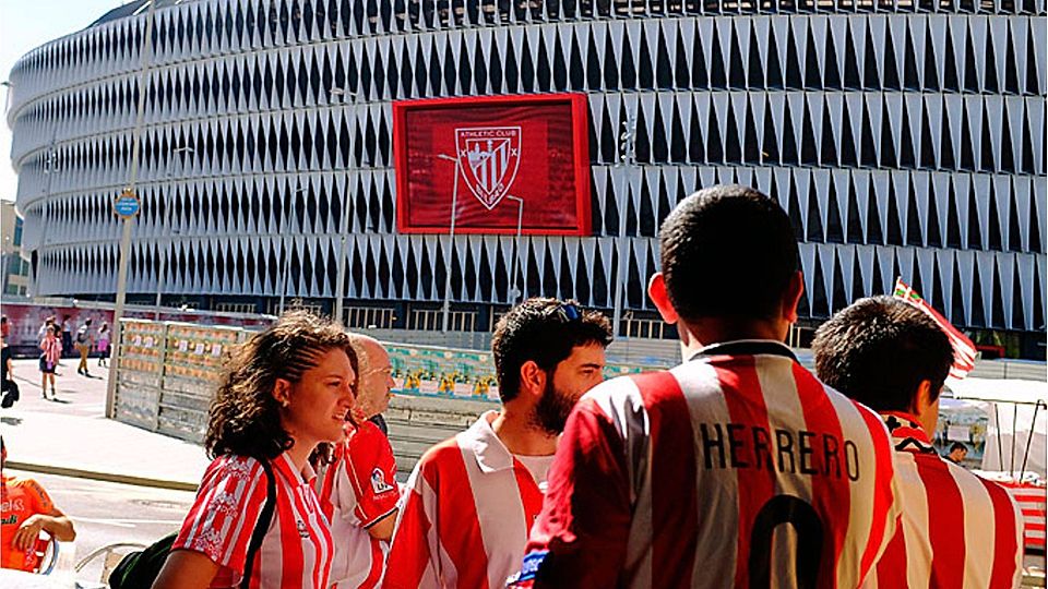 Im Estadio de San Mamés in Bilbao beginnt das Abenteuer Europa für den FCA. Foto: Getty images