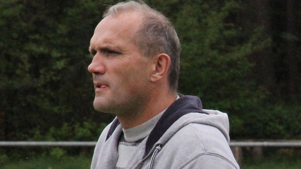 Hört zum Saisonende auf: Wettelsheims langjähriger Trainer Rainer Neubauer.     Foto: Mühling