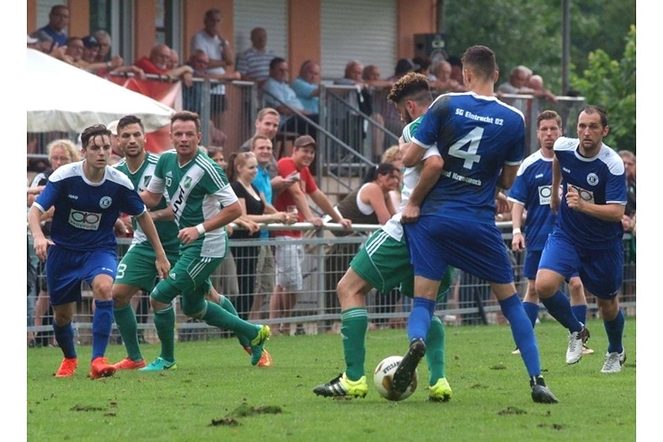 Beim letzten Aufeinandertreffen bei der Sportwoche in Hochstätten gab es einen 2:1-Sieg für die Alemannia (grün) gegen Eintracht Bad Kreuznach. Archivfoto: Heidi Sturm