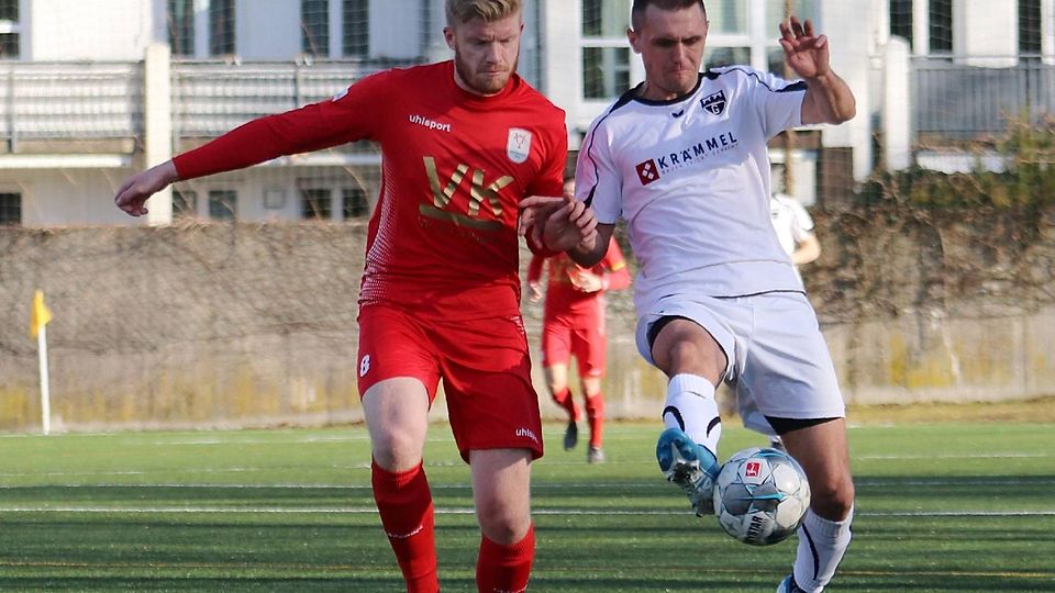 Der Mann mit dem Torriecher ist zurück: Im Kampf um den Klassenerhalt in der Landesliga Süd-Ost soll auch Srdan Ivkovic (re.) den TuS Geretsried unterstützen.