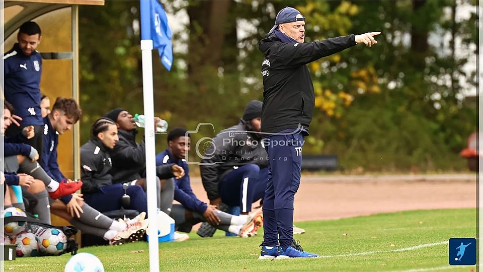 Nach dem 3:1-Erfolg beim Eimsbütteler TV lobte Stefan Arlt (Trainer FC Süderelbe) den Einsatz seiner Spieler.