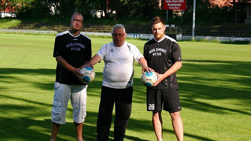 Neues Trainergespann für den BSC Erlangen: Fußballabteilungsleiter Gerhard Nöth (Mitte) mit Thomas Gründlinger und Mark Cizek. Foto: privat
