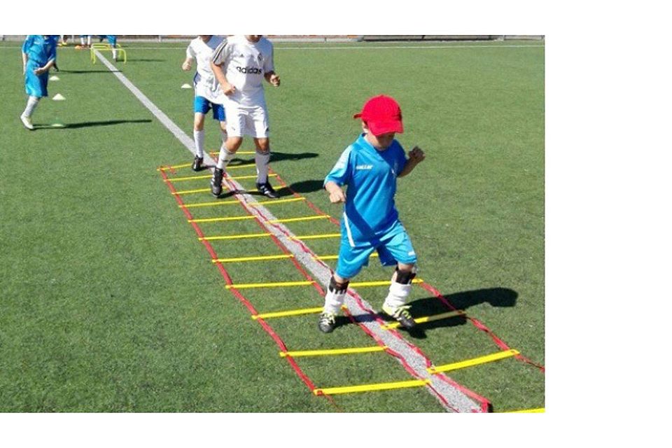 BU: Koordination ist ein wichtiger Bestandteil der Trainingsmethoden (Quelle: Akademie für Fußballkunst e. V.)