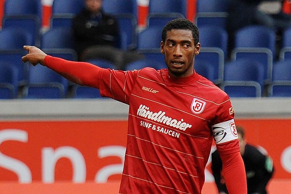 Einst die Kapitänsbinde des SSV umgebunden, hilft André Laurito künftig dem SV Donaustauf in der Bayernliga weiter.