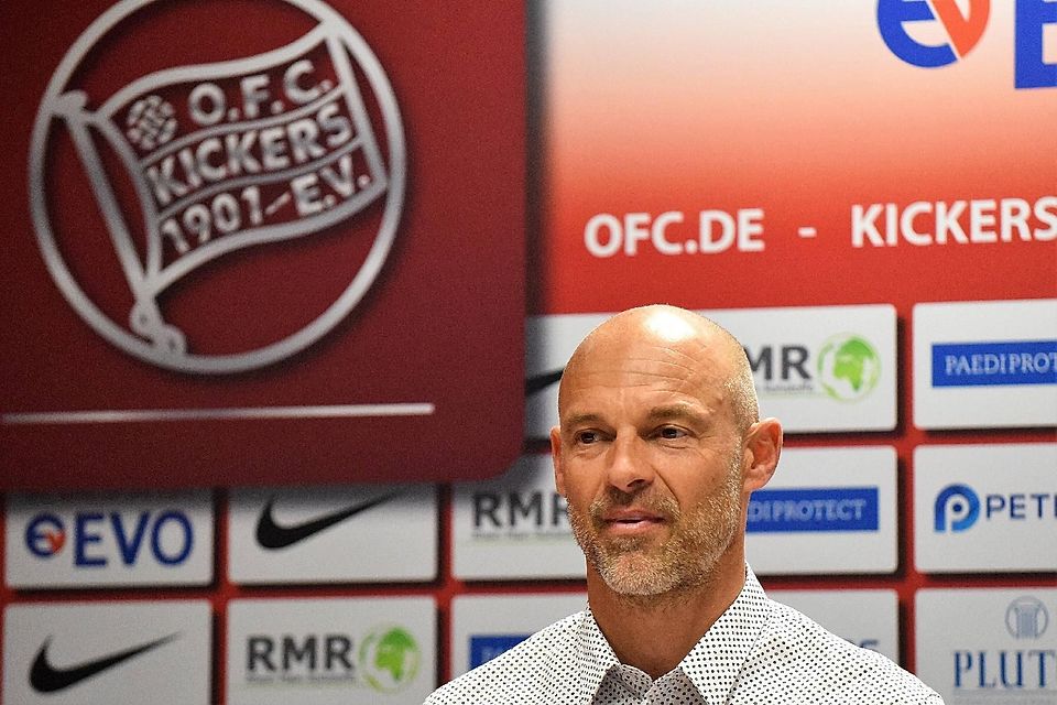 Neuer Trainer: Alexander Schmidt gibt seine erste Pressekonferenz beim OFC.