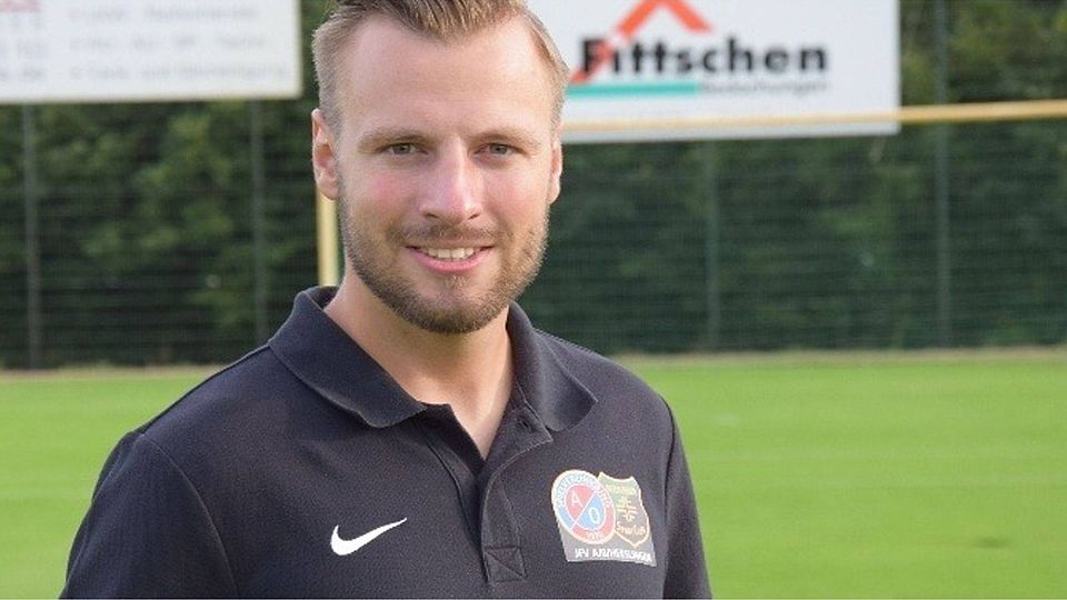 Co-Trainer Robin Cordes hat in dieser Woche das Training versäumt. Er war zum Lehrgang in Hamburg, um die DFB-Elite-Jugend-Lizenz zu erwerben.Kurth