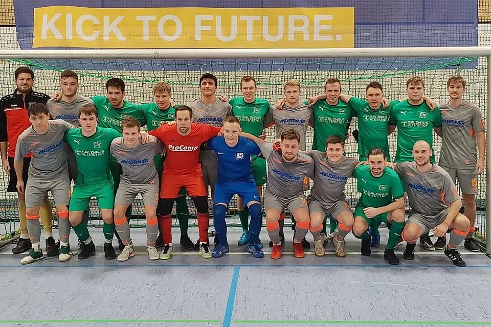 Der FC Weiden-Ost (in Grün) bekam es im Endspiel mit dem Kreisligisten TSV Waldershof zu tun.