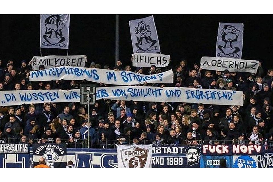 Aufgebracht: Die Fans des SV Babelsberg protestieren gegen den NOFV. Foto: Christian Donner - Photography