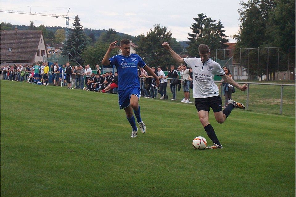 Spannend und turbulent verlief die Partie TSV Kürnbach gegen die SG Waibstadt. F: Philipp Krauß