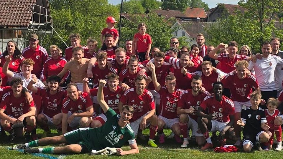 Kreisliga Straubing: Die Zwiesler feiern ihren Derbysieg in Lindberg - 1.100 Fans waren dabei!