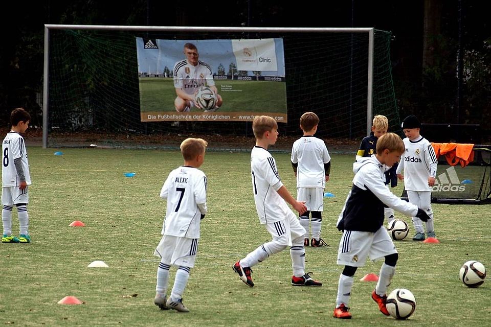 Ein Beispielfoto für die Fußballschule von Real Madrid. 