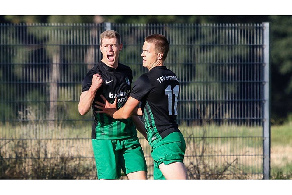 Fabian Porr (li.) erzielte zwei Treffer, Jakob Klaß glänzte mit einem Tor und einer Vorlage. Christian Riedel Fabian Porr (li.) erzielte zwei Treffer, Jakob Klaß glänzte mit einem Tor und einer Vorlage. Christian Riedel