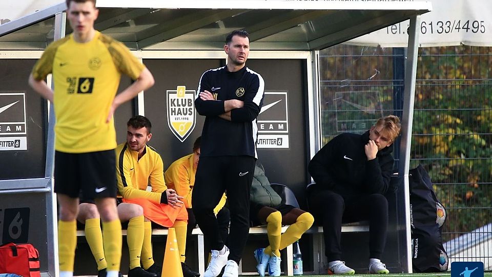 Künftig steht ein neuer Coach an der Oppenheimer Seitenlinie - nicht mehr Marek Ignacy (Mitte). 